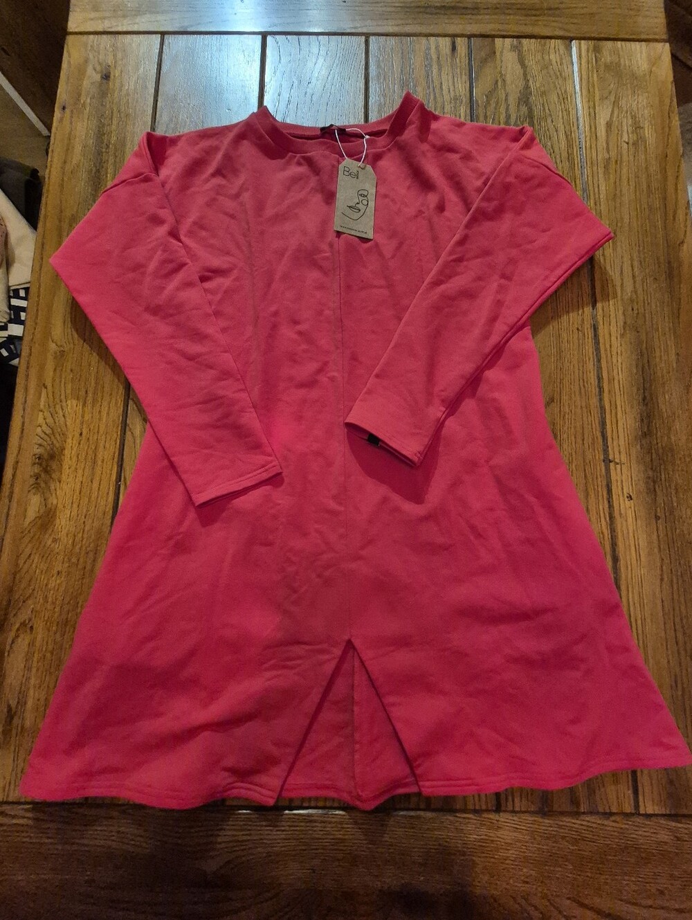 🍎 NWT BeWear Tunic WITH POCKETS